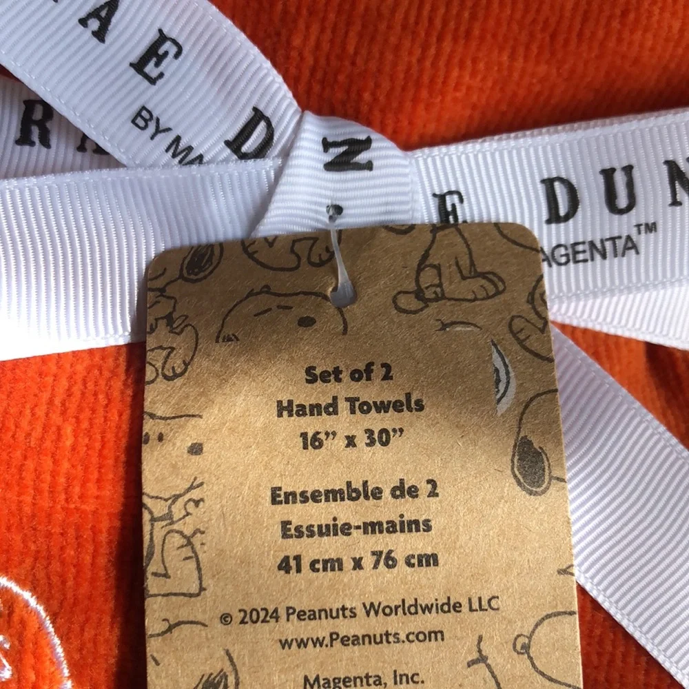 Rae Dunn x PEANUTS Fall WELCOME FRIENDS Hand Towels